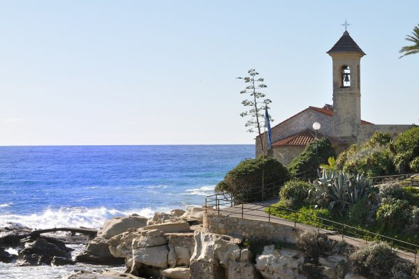 Chiesa-Sant-Ampelio-Bordighera-1-2560x1701-1.jpg